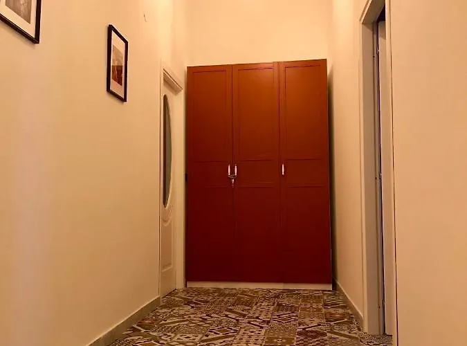 Napolide Bed and Breakfast 3*