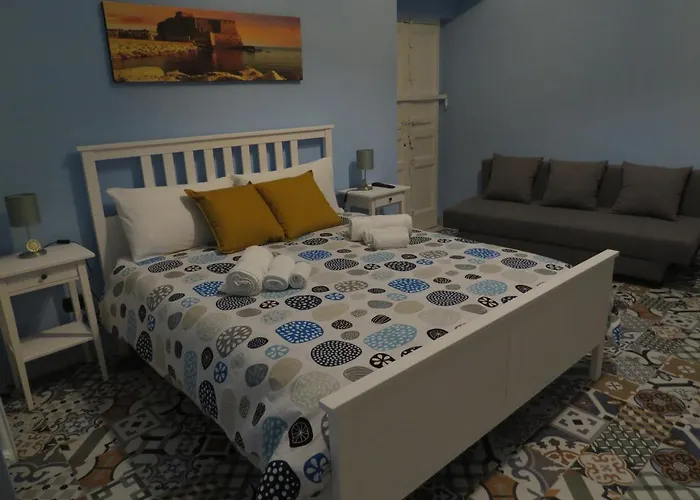 Napolide Bed & Breakfast 3*