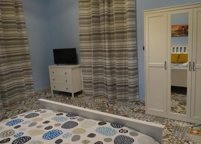 Napolide Bed & Breakfast 3*